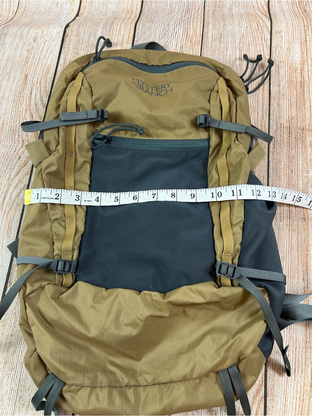 Mystery Ranch In and Out Backpack Khaki Packable Daypack 19L Lightweight Bag - Picture 6 of 8
